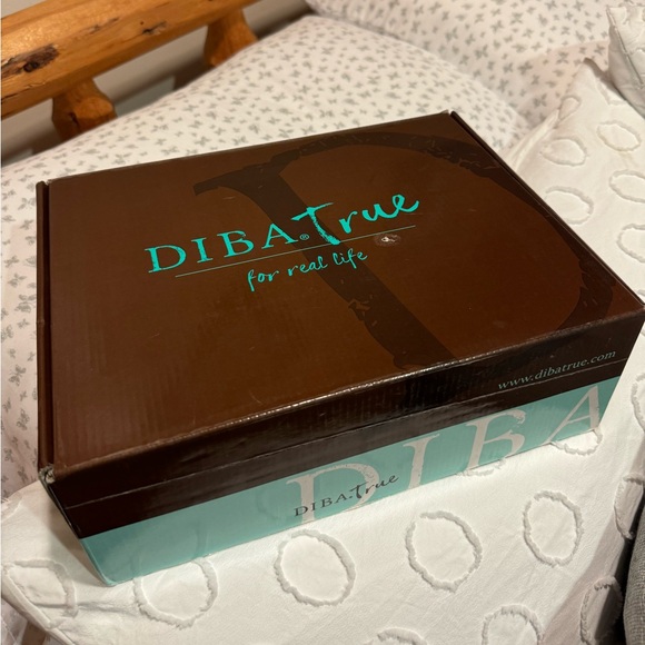 NEW IN BOX - Diba True Leather Block Heel Sandals - Ivory Size 6.5 - Picture 4 of 9